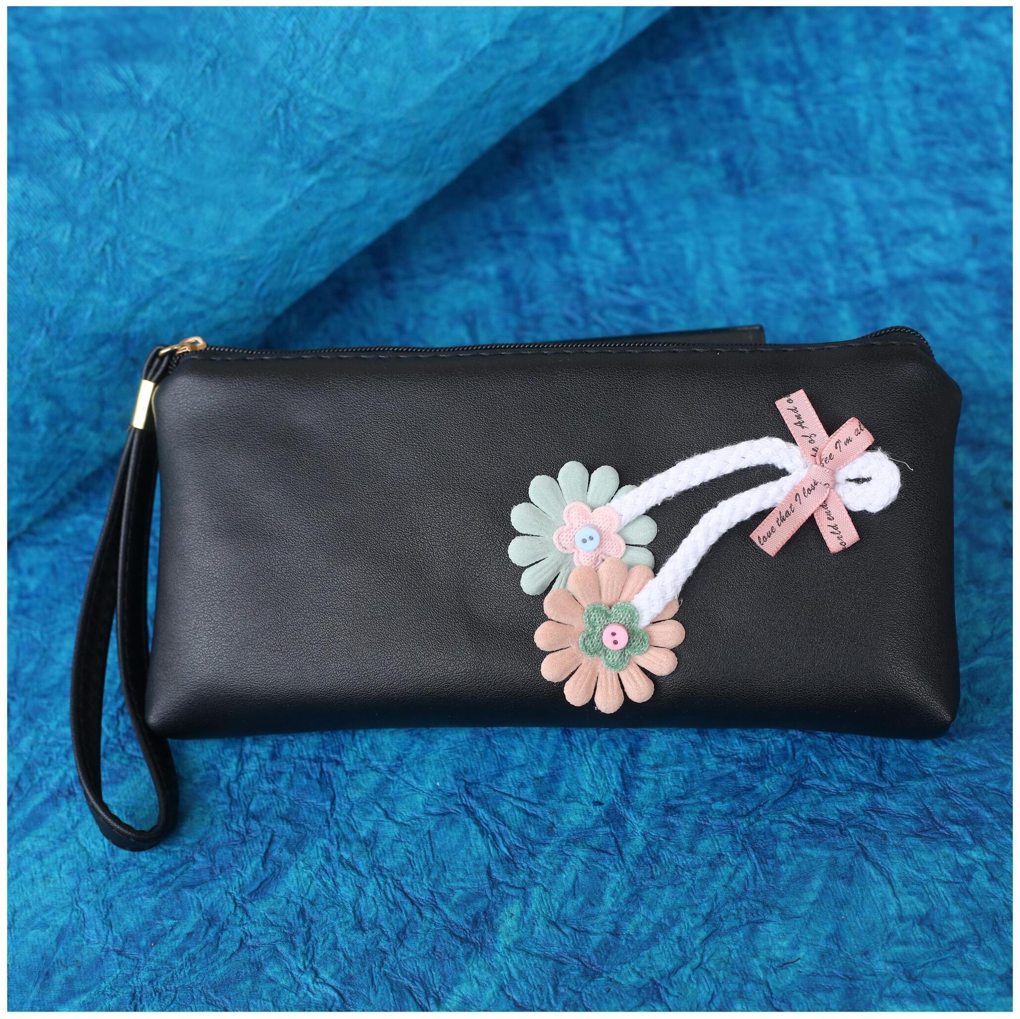 

Enso Women Black Synthetic Wallet