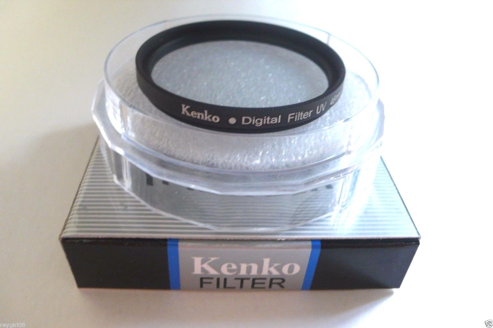 

52mm Universal Circular Screw On DSLR SLR Camera Lens UV Filter w Storage Case