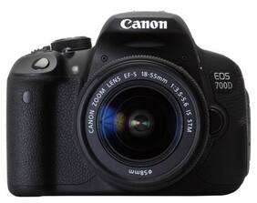 Canon EOS 700D (With 18-55 mm Lens) 18 MP DSLR Camera (Black) + Carry Case + 8GB SD Card