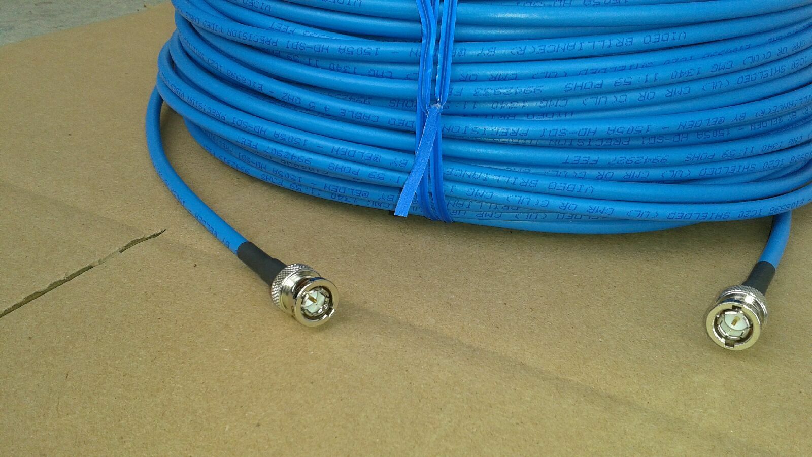 

BELDEN 1505A RG-59 HDTV SDI Video 4 5GHZ BNC Male to BNC Male cable 100 FT