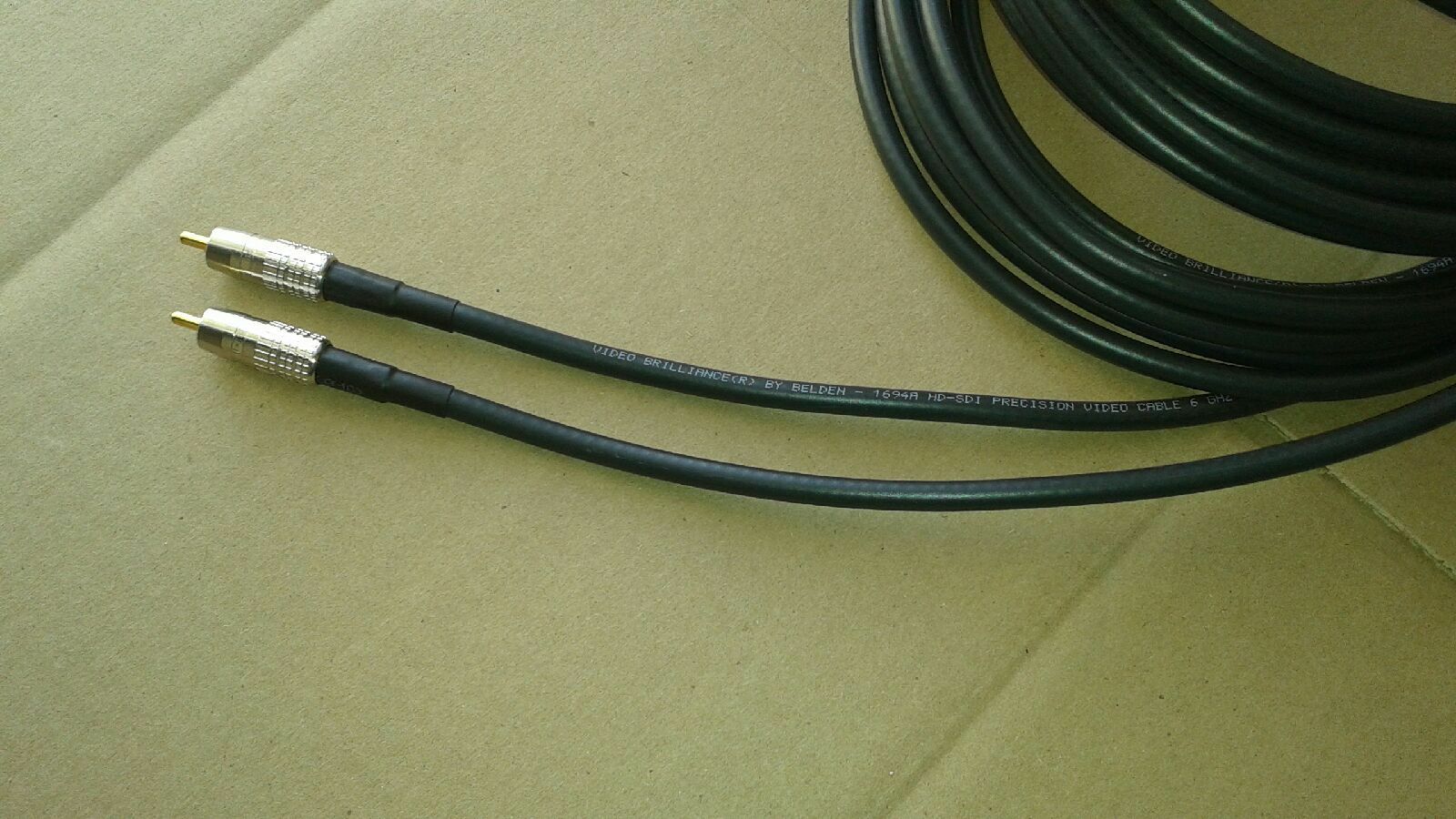 

Belden 1694A HD-SDI RG-6 Digital Video Cable 4 5 GHZ RCA Male to RCA Male 10 ft