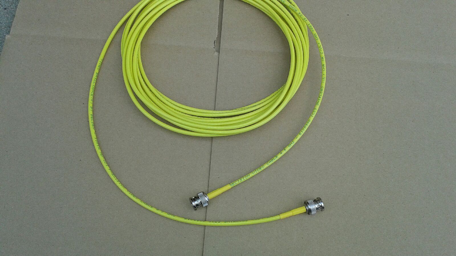 

Belden 1855A HD-SDI Mini RG59 Video Cable 4 5 GHZ BNC Male to BNC Male 15ft