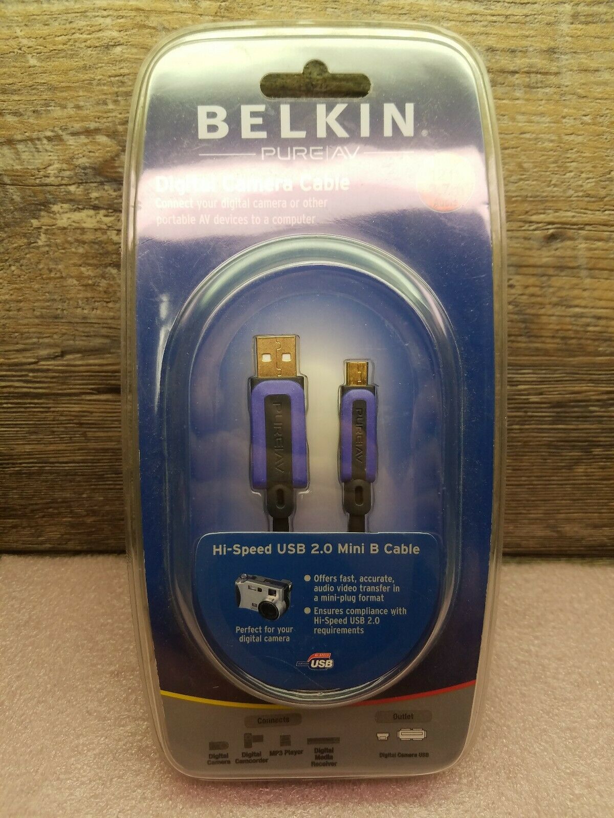 

Belkin Pure AV Digital Camera Cable - Data Cable - Hi-Speed USB - 6 Ft (F34877)