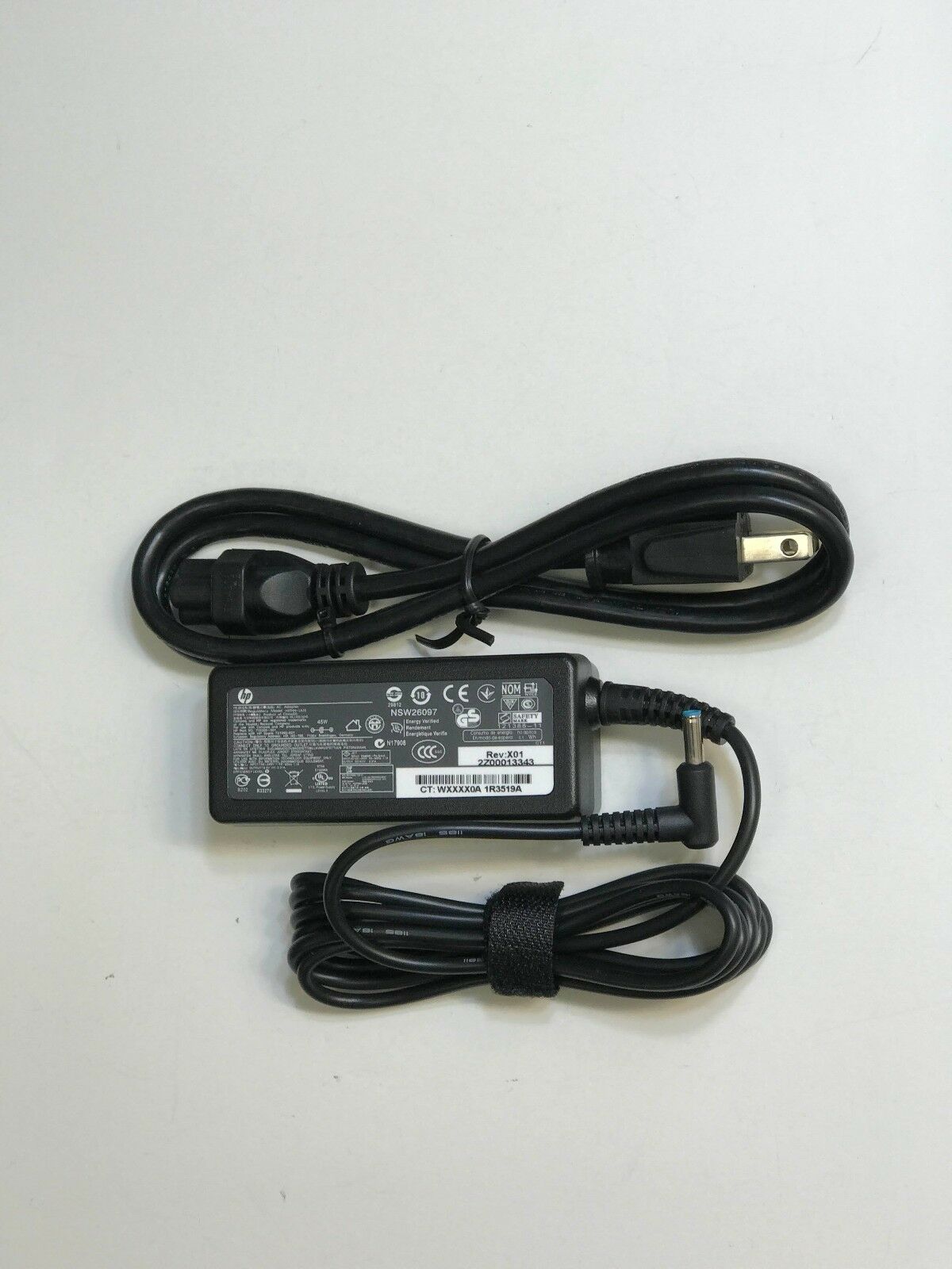 

Genuine HP Spectre 13-3017TU Ultrabook (G8D99PA) 45W AC Power Adapter Charger