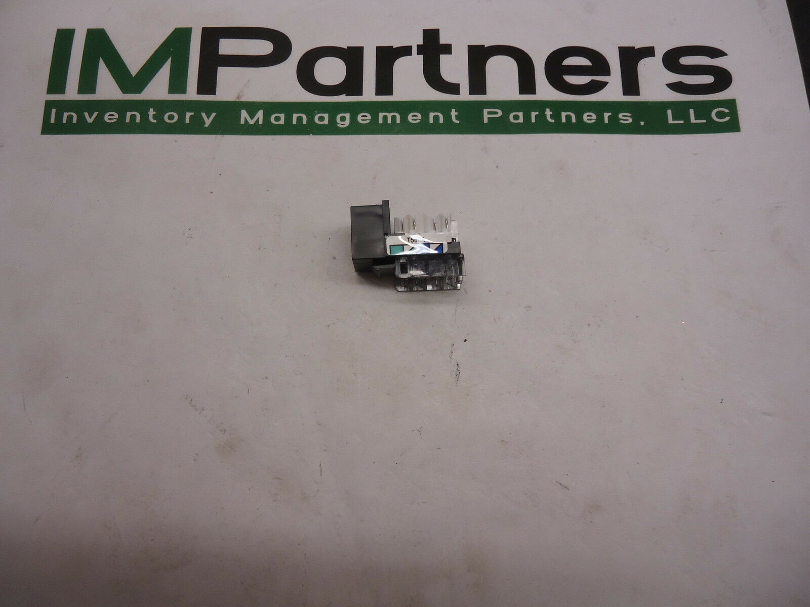

HXJ5EBK Hubbell CAT5E MODULAR JACK 8POS 1 PORT Series XJ5e Brand New