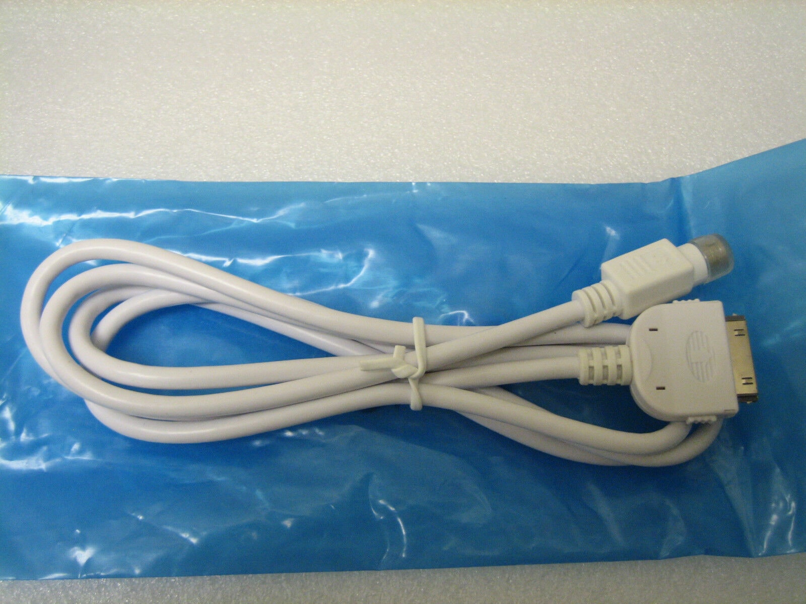 

IC-2 iPod Connection Cable Select Farenheit Power Acoustik Soundstream Headunits