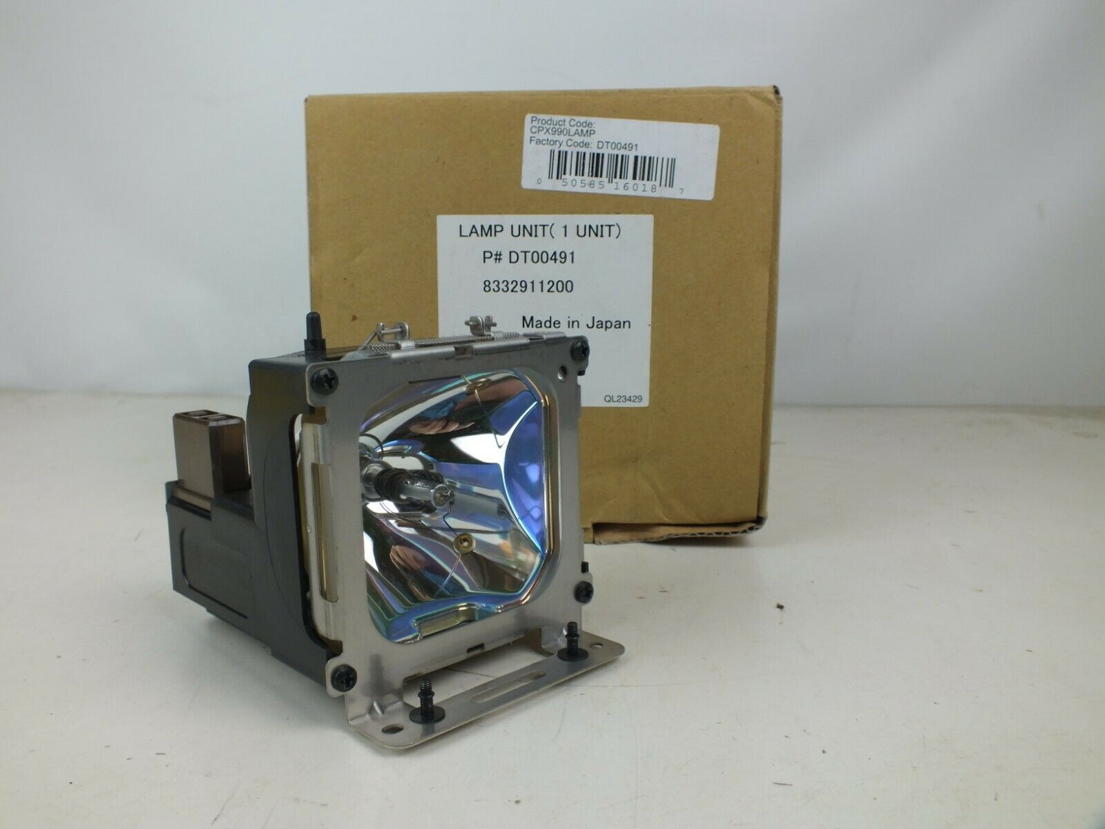 

New Hitachi CPX990LAMP Projector Replacement Lamp For Hitachi CP-X990W CP-X995W