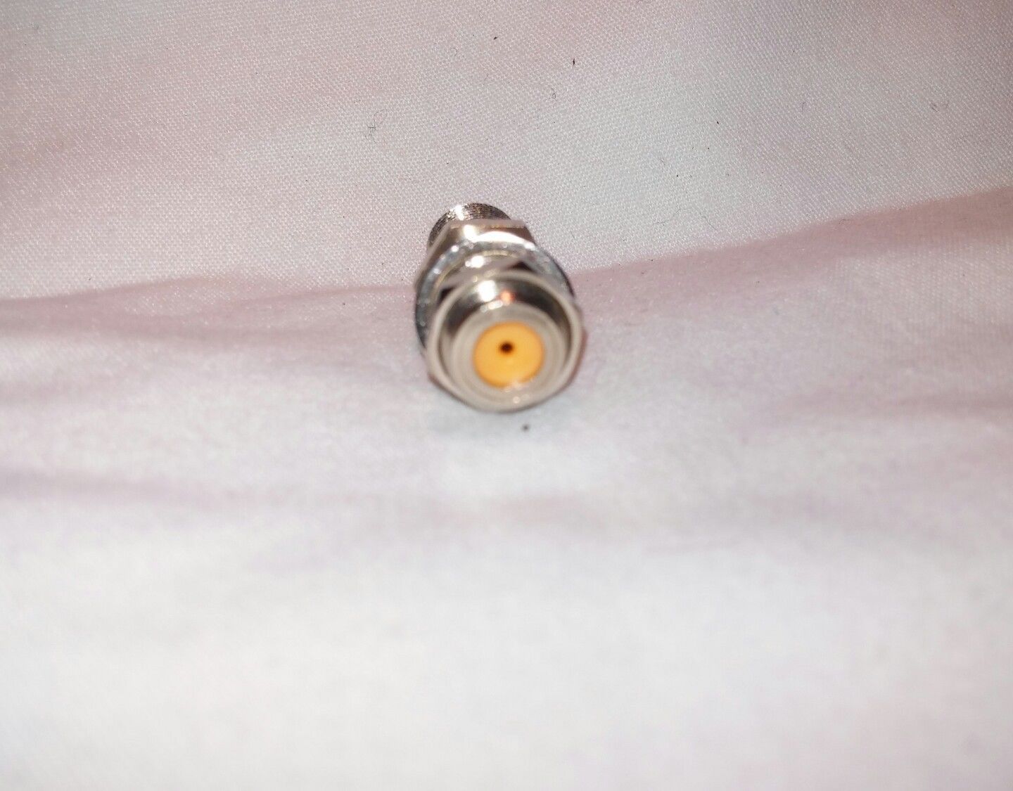 

ORANGE RG6 HIGH FREQUENCY BARREL COUPLER COAX CABLE CONNECTOR BRAND NEW