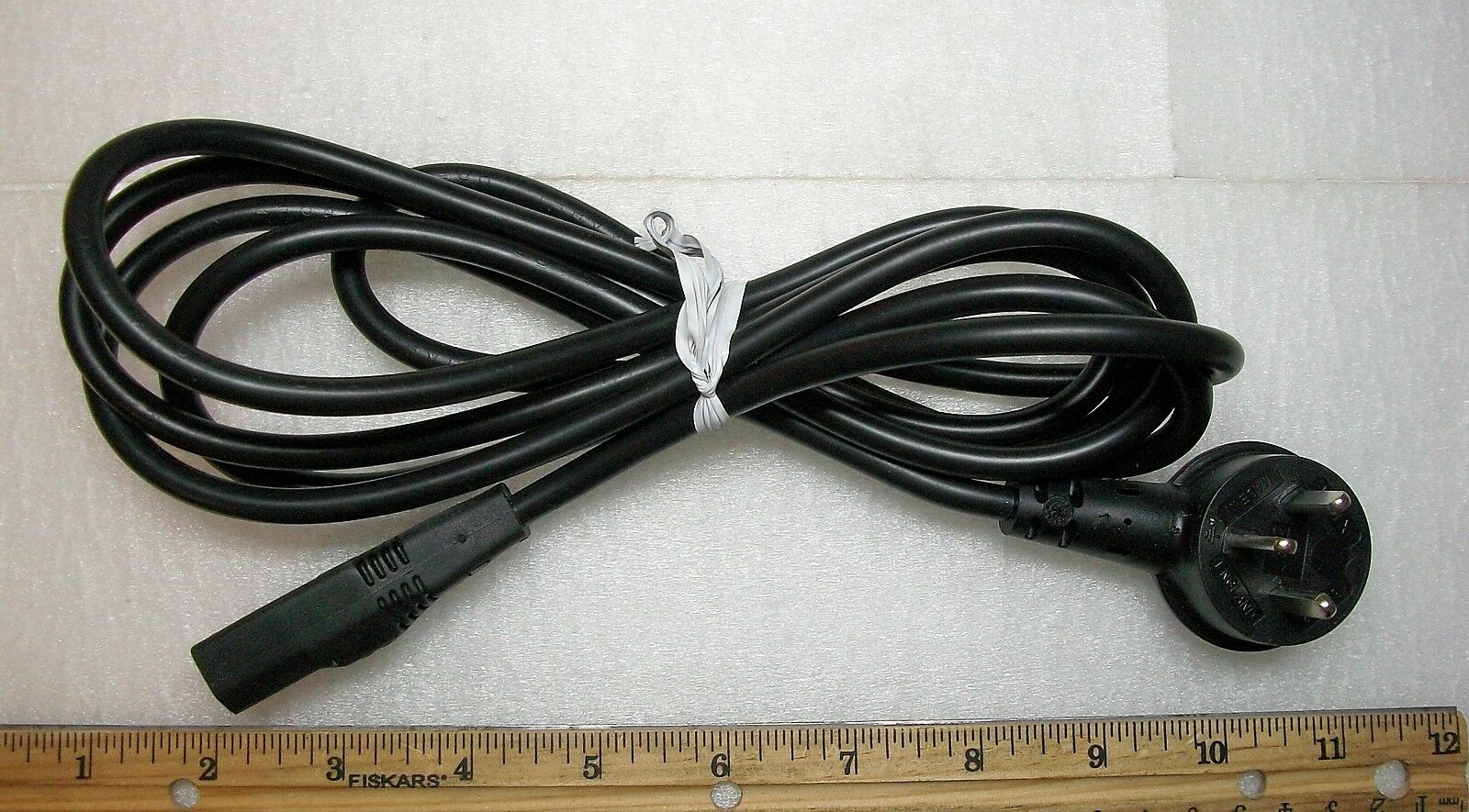 

Volex N 10486 8 Foot Power Cord 10 Amp 250 VAC Power Cable V1625 16 250 10A 250v