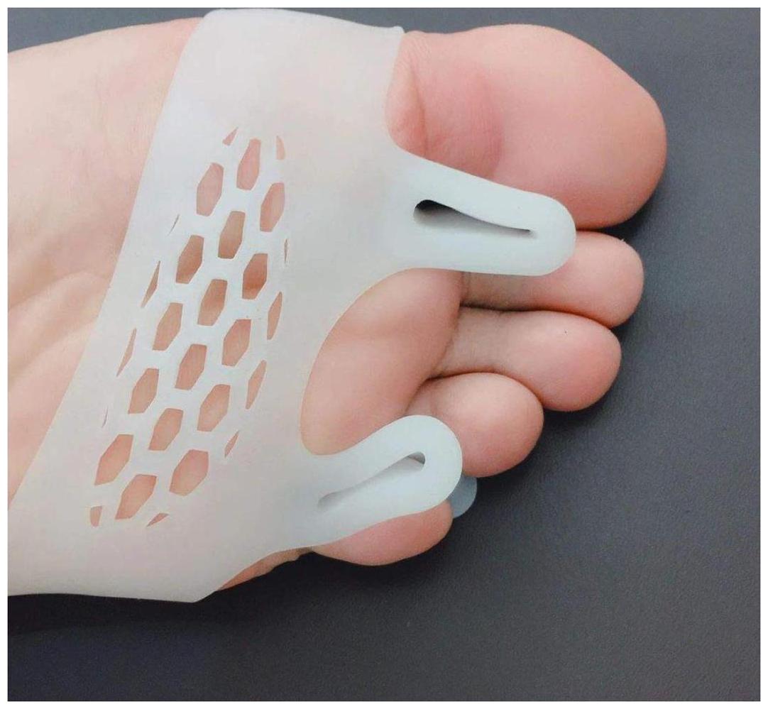 

1 Pair Silicone Gel Foot Fingers Two Hole Toe Separator