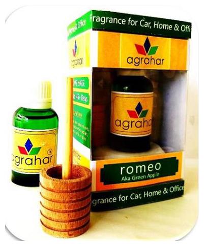 

Agrahar Car Fragrance Diffuser (Artistic) - Lush Green 30ml