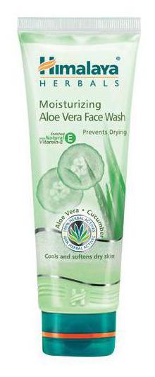 

Himalaya Moisturizing Aloe Vera Face Wash