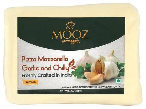 

Mooz Garlic Chilli Mozzarella Cheese 200 g