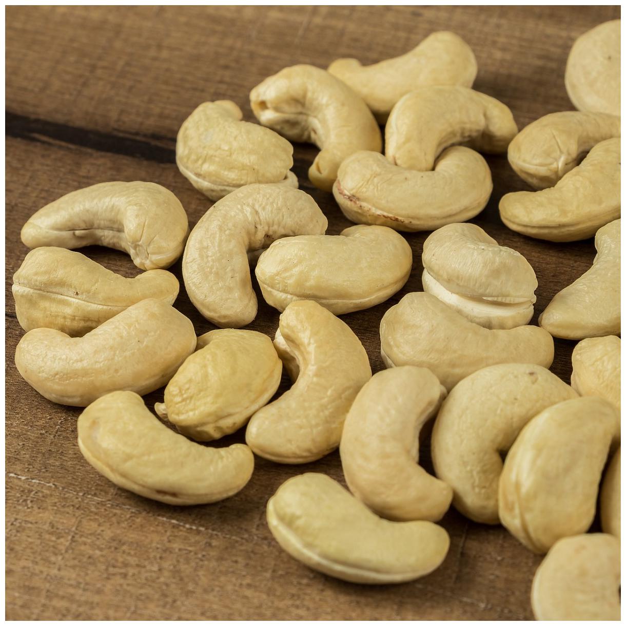 

Nutsy Box Jumbo Raw Cashews 100 Natural 250g