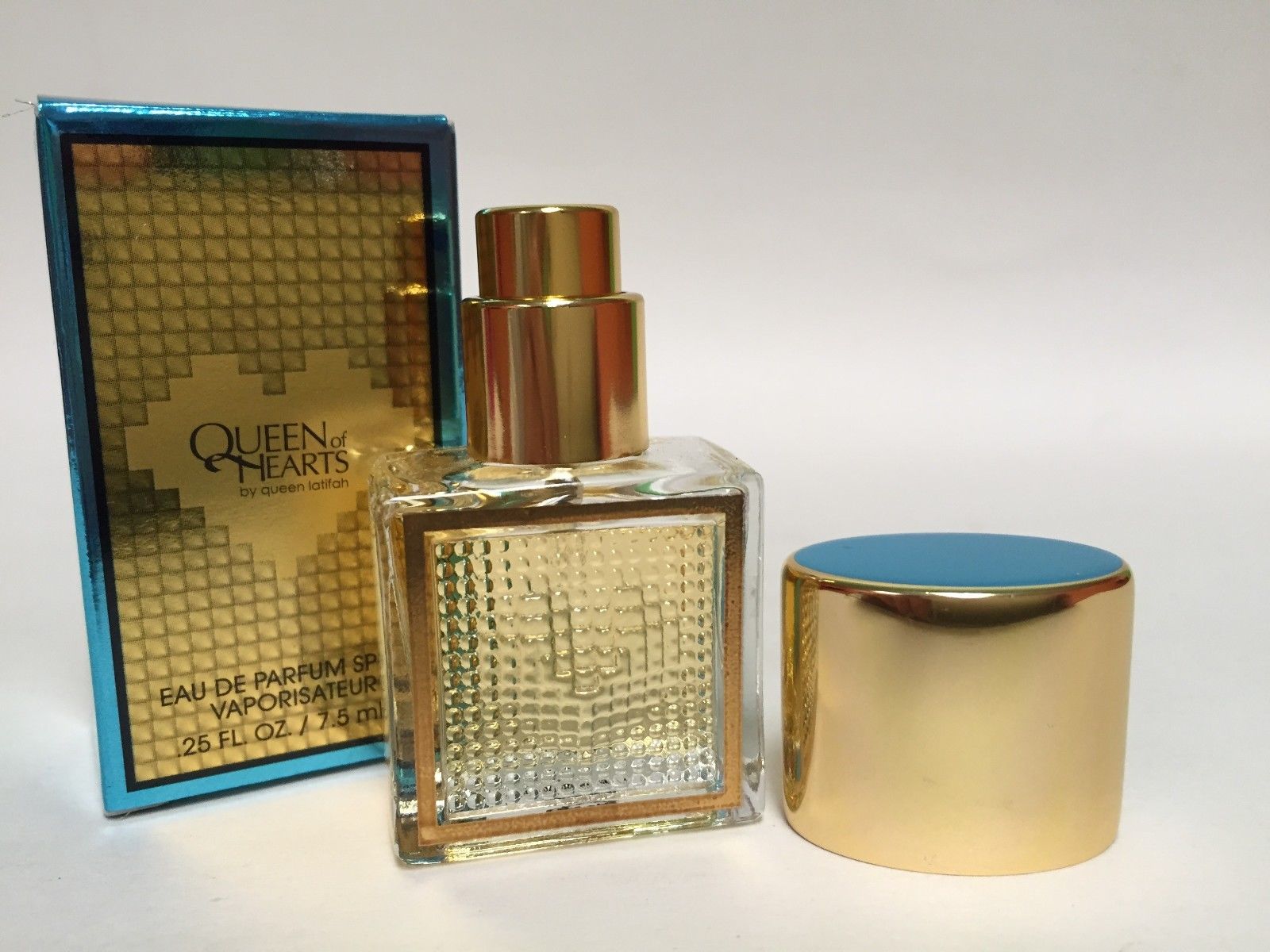

QUEEN LATIFAH QUEEN OF HEARTS PERFUME SPRAY NEW IN BOX PURSE SIZE