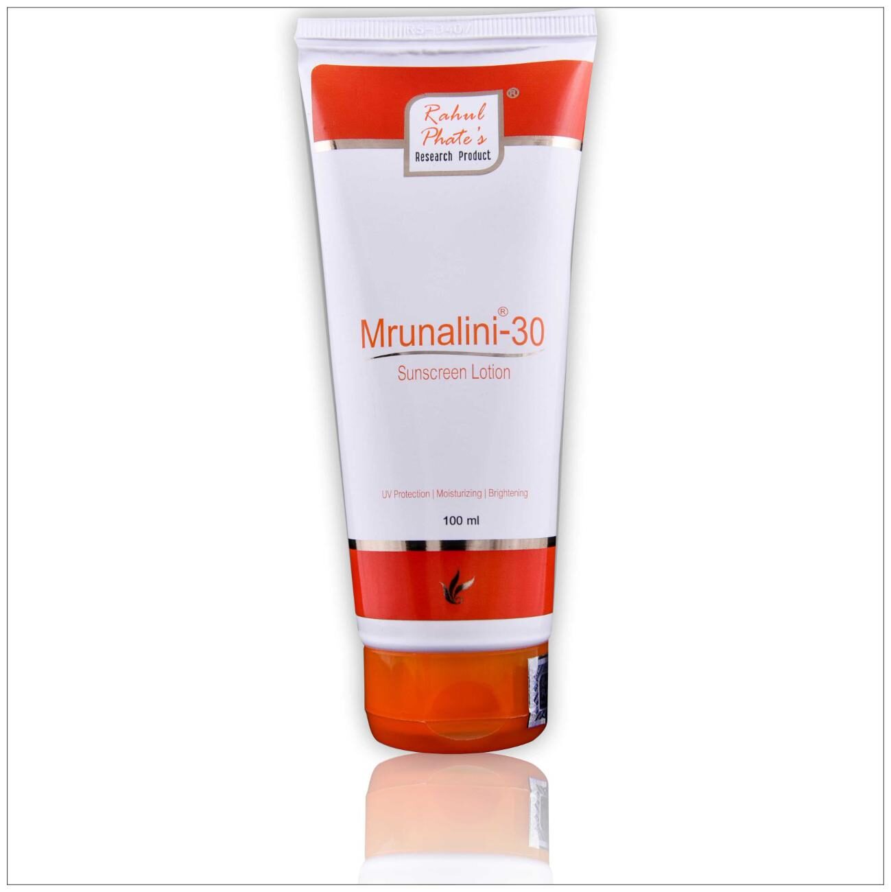 

Rahul Phate s Research Product Mrunalini-30 Sunscreen Lotion 100 ml (Pack of 1)
