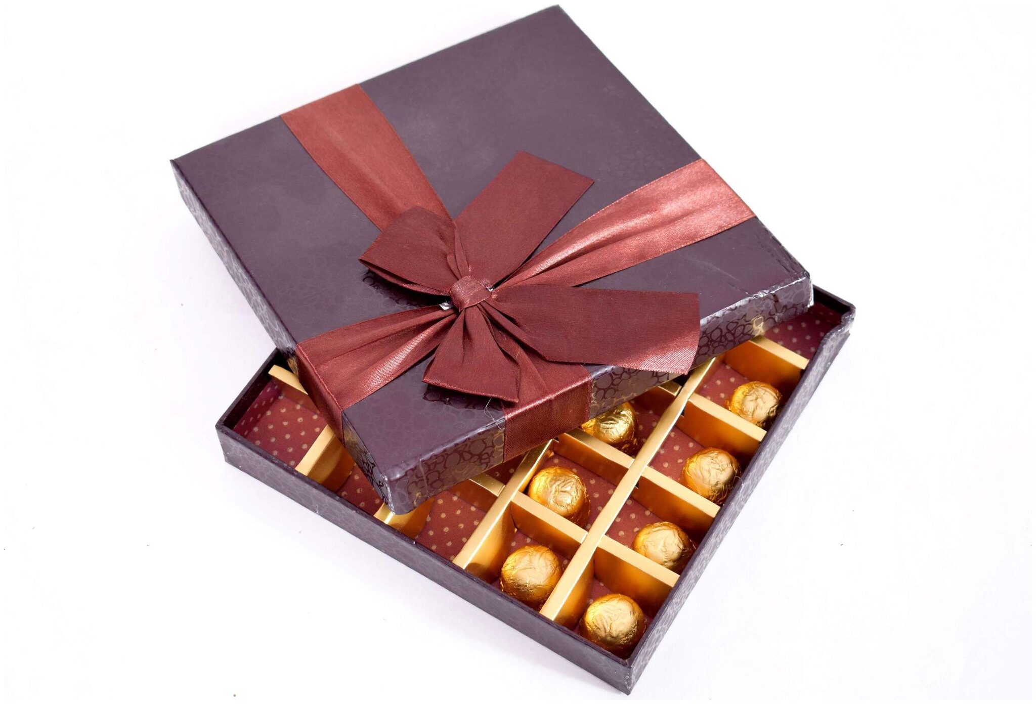 

Skylofts 25pc chocolates gift box for Birthday Valentine s or any occasion - Pink