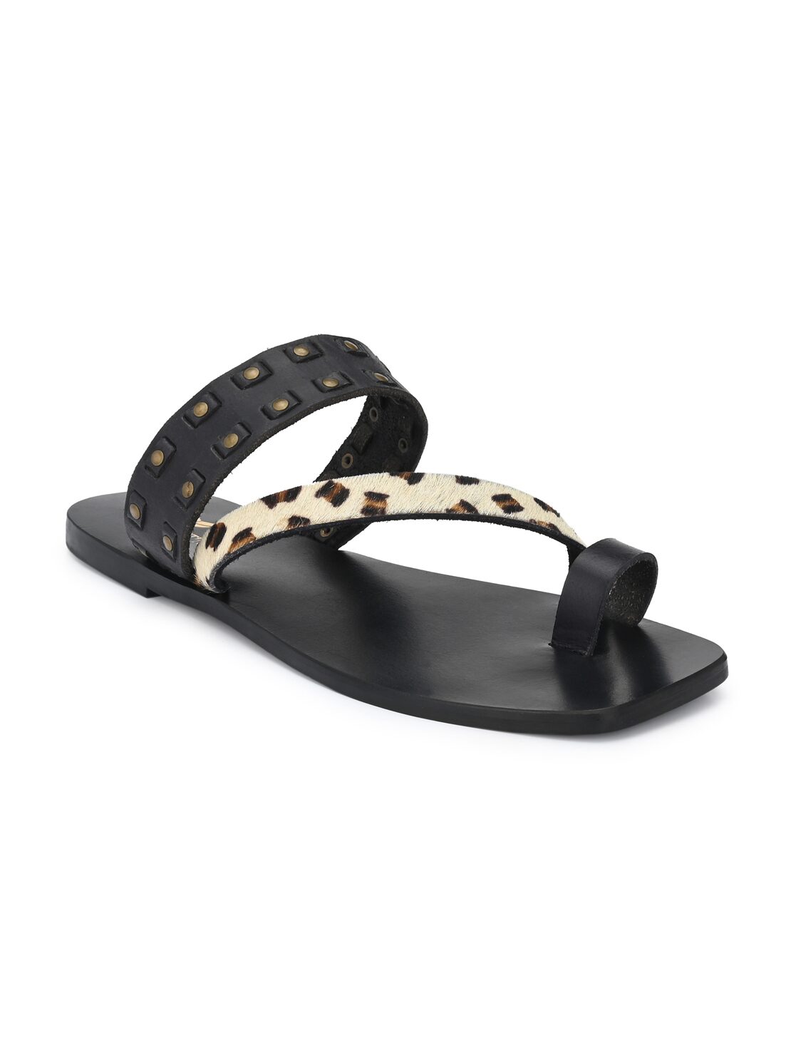 

AADY AUSTIN Women Black Open Toe Flats