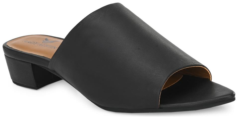 

AADY AUSTIN Women Black Pumps