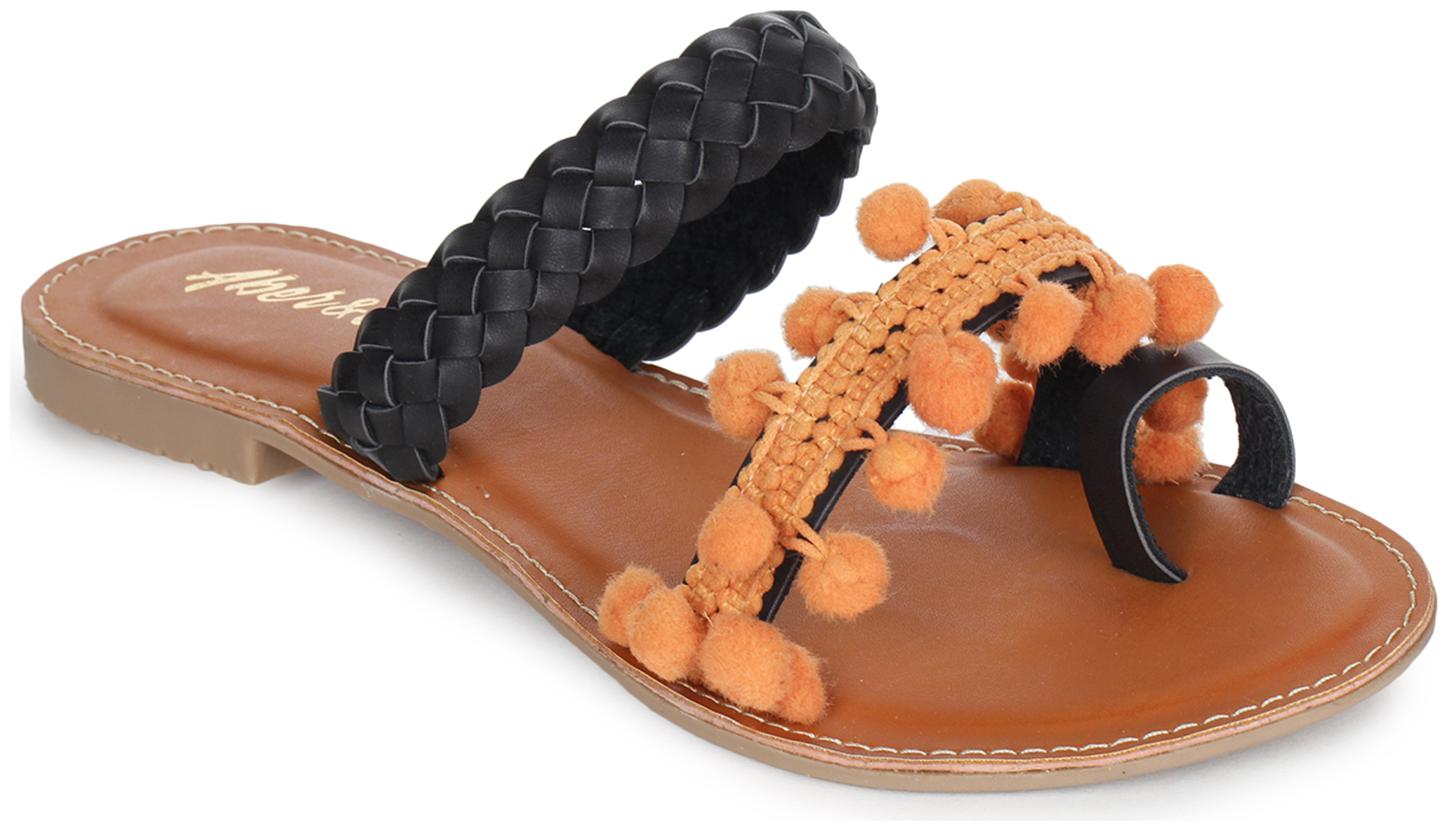 

Aber Q Women Black Sandals