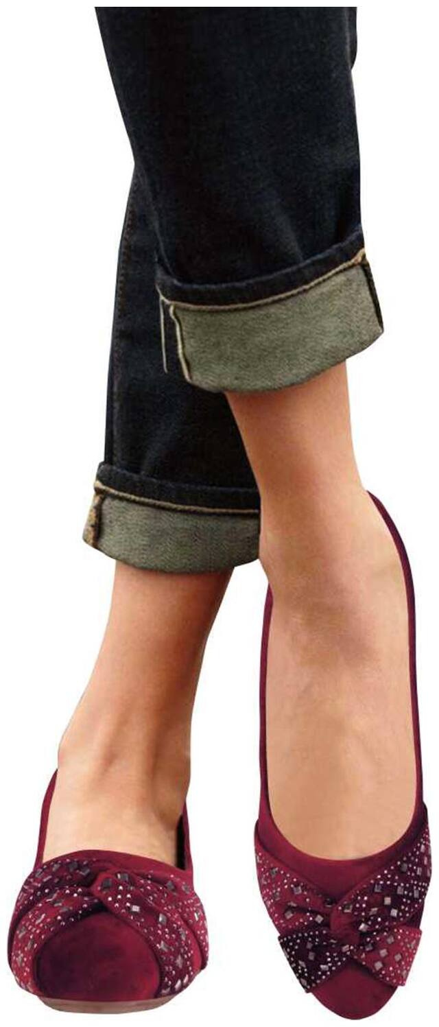 Action Round Toe Bellies For Women ( Maroon )