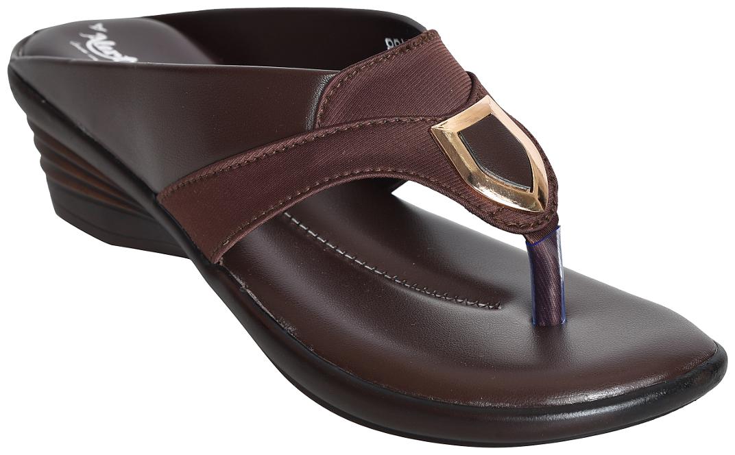 

Alert India Textile MadeWedges For Women s-Brown
