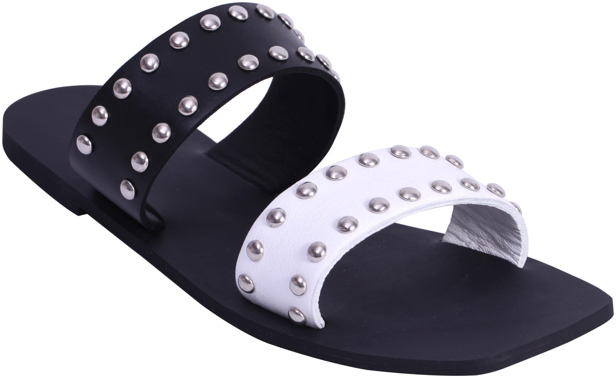 

Amica Slexia Women White Black Sandals