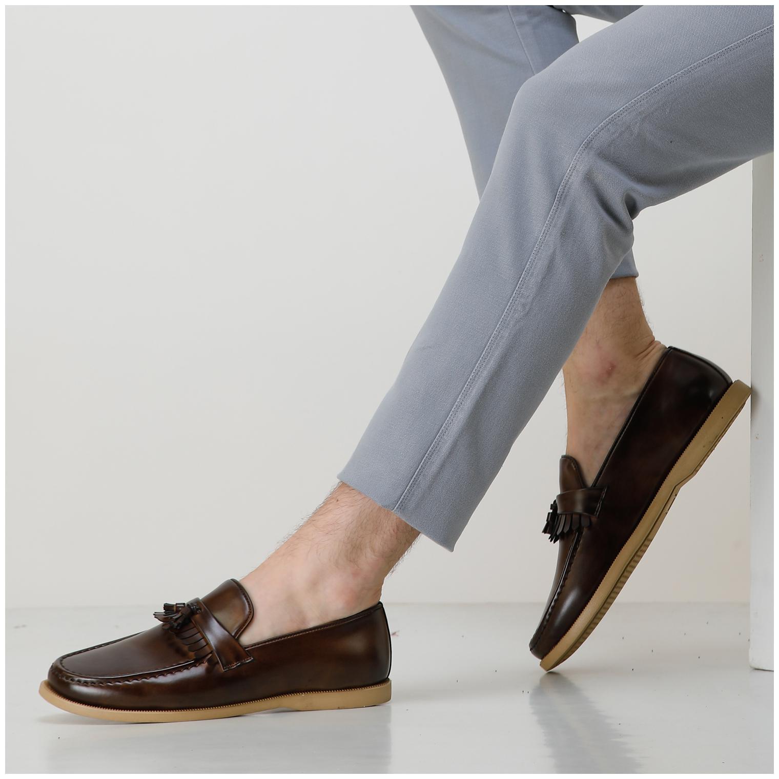 

Appitite Men Brown Loafers