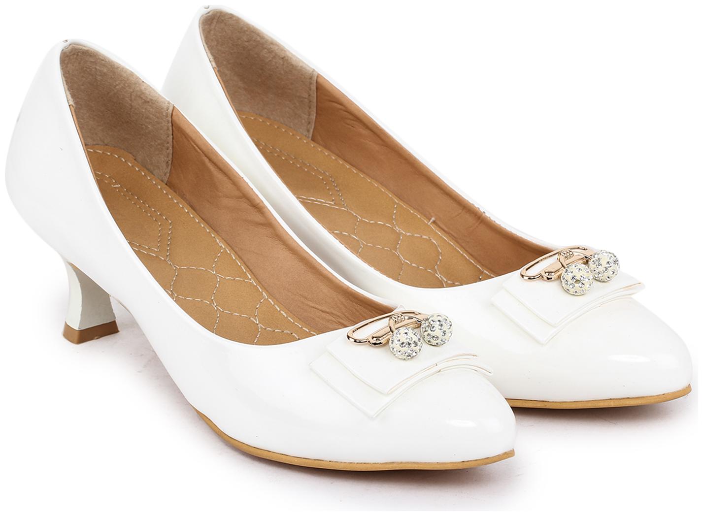 

Appitite Women White Pumps