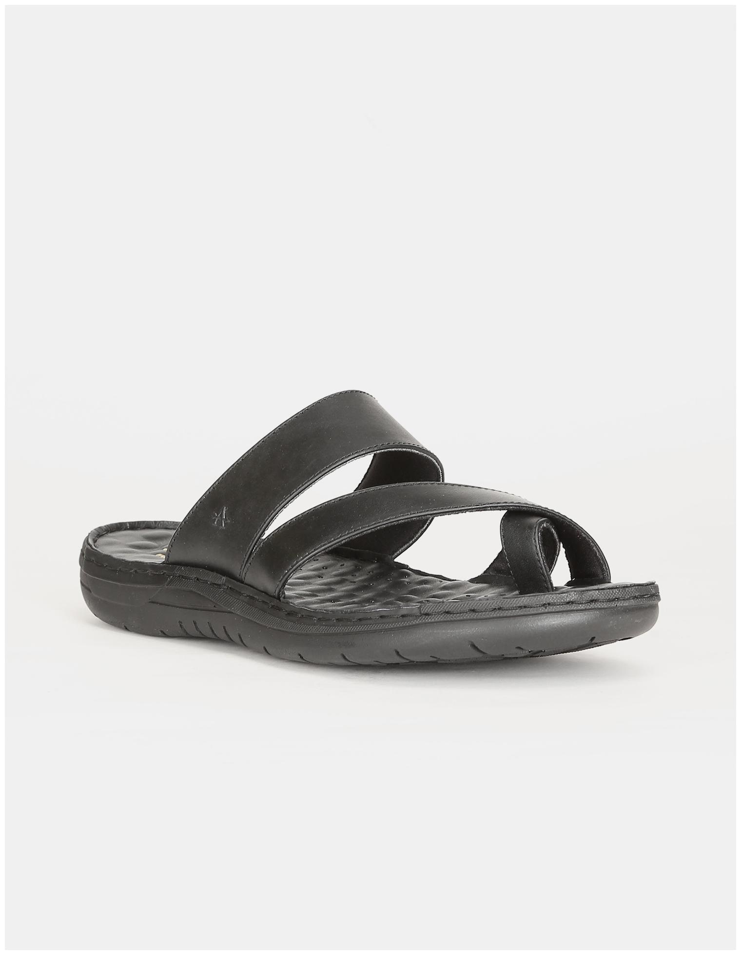 

Arrow Black Cross Strap Solid Sandals