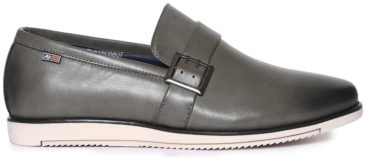 

Arrow Contrast Sole Solid Slip On Shoes