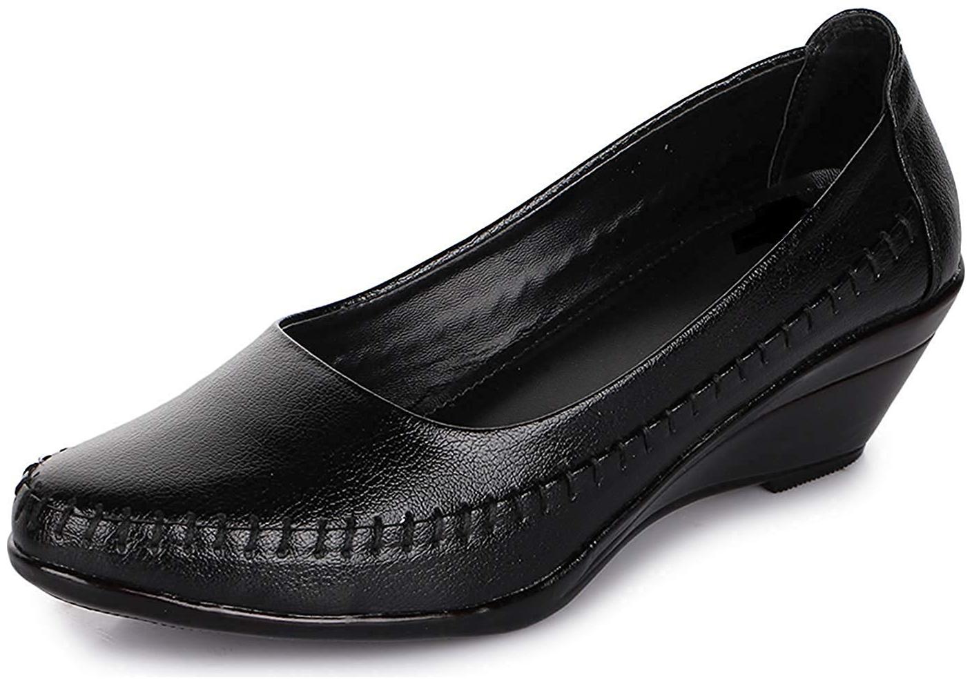 

BARANSHOES Women Black Heeled Bellies