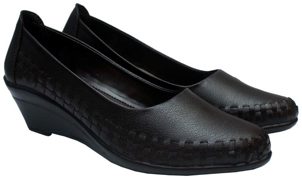 

BARANSHOES Women Black Wedges