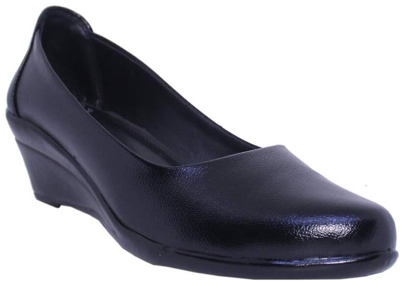 

BARANSHOES Women Black Wedges
