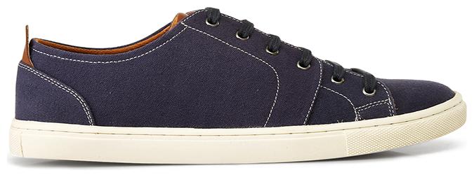 

Bata RUFFI Men Blue Classic Sneakers - 8219025