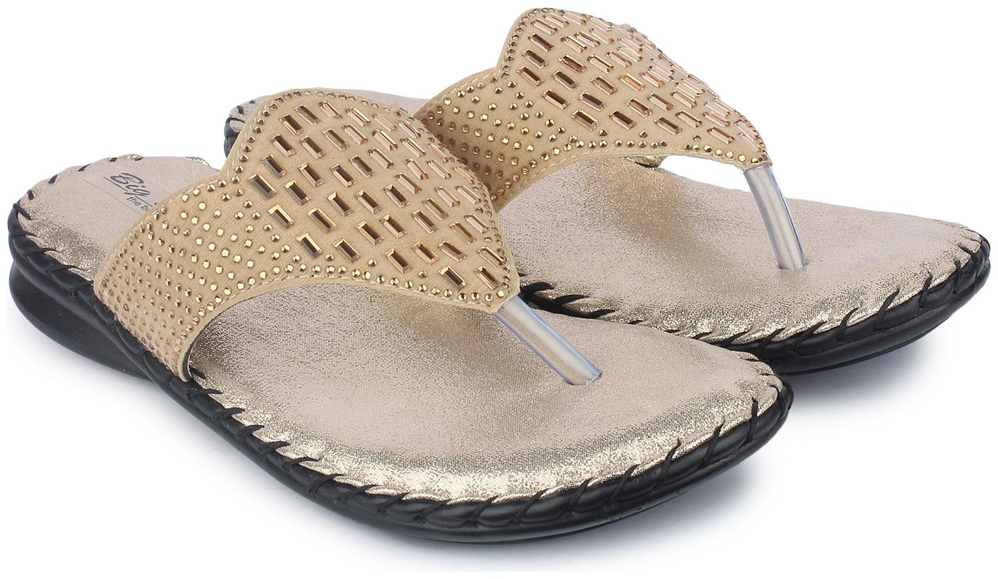

BIG BIRD FOOTWEAR Women Cream Sandals