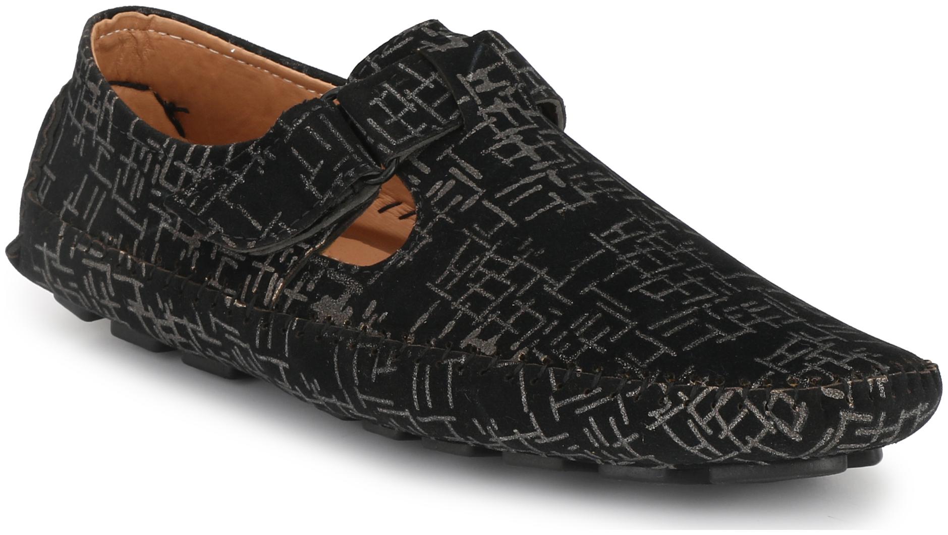 

Big Fox Men s Sleek Printed Roman Sandals