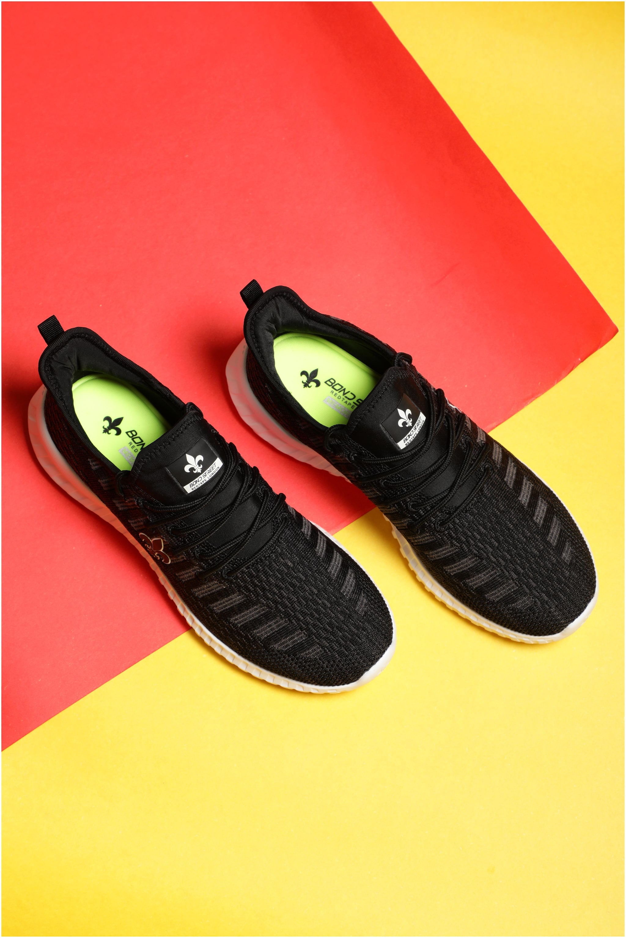 

Bond Street by Red Tape Men BSA022A Walking Shoes ( Black )