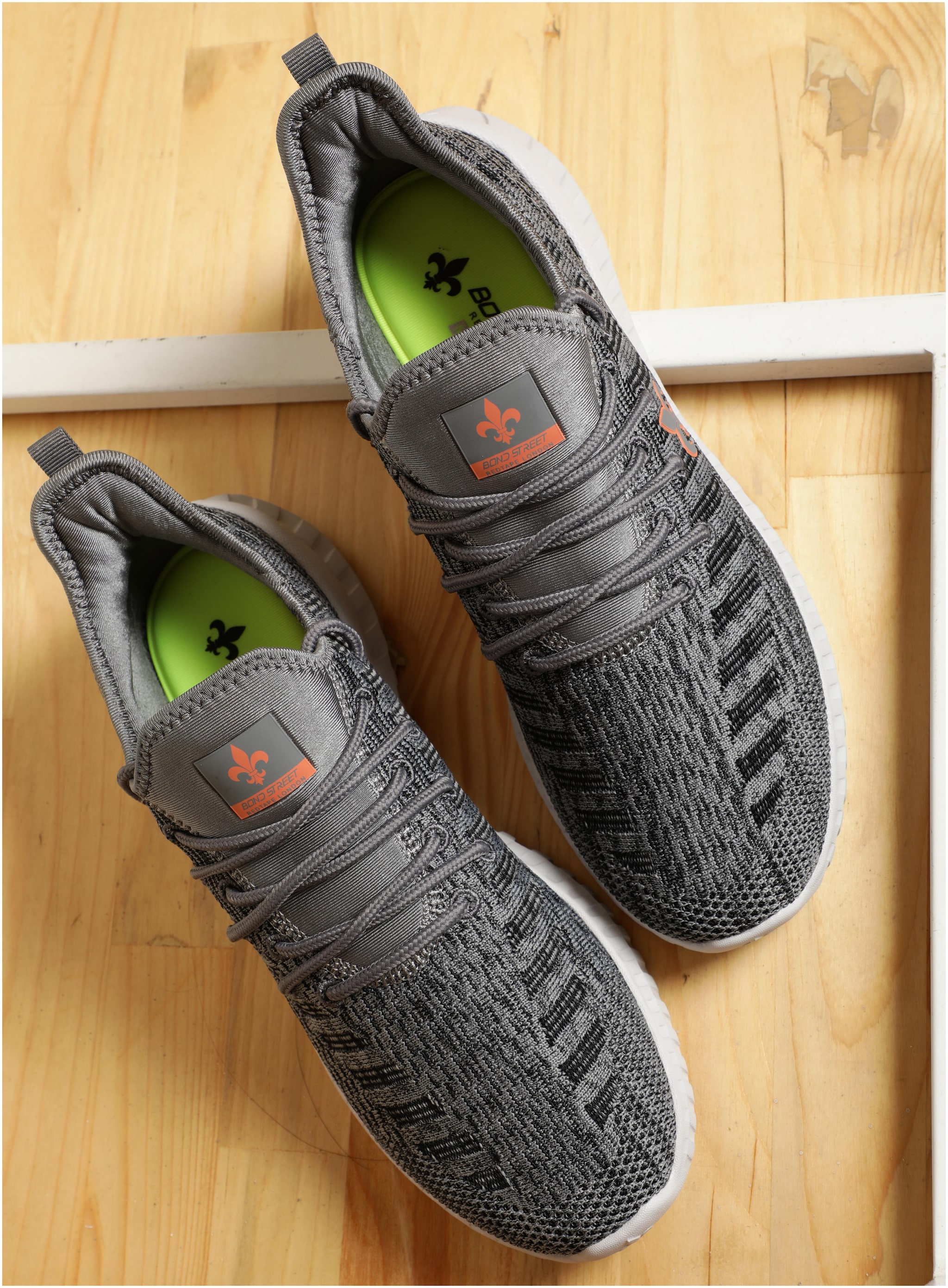 

Bond Street by Red Tape Men BSA022A Walking Shoes ( Grey )