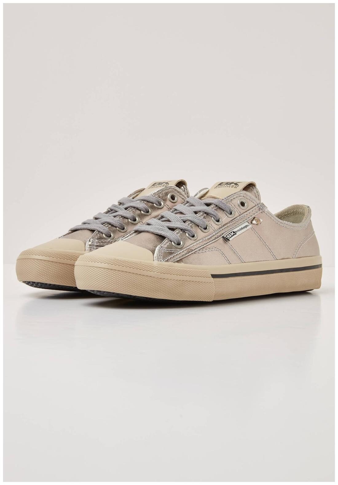

British Knights Women Silver Sneakers