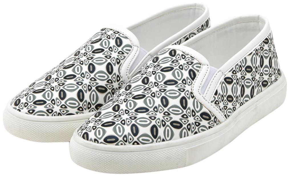 

Bruno Manetti Men Black Sneakers