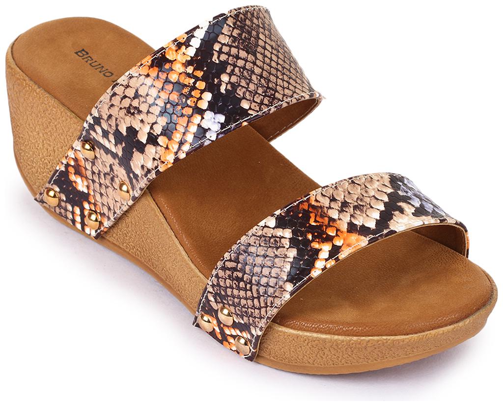 

Bruno Manetti Women Beige Wedges