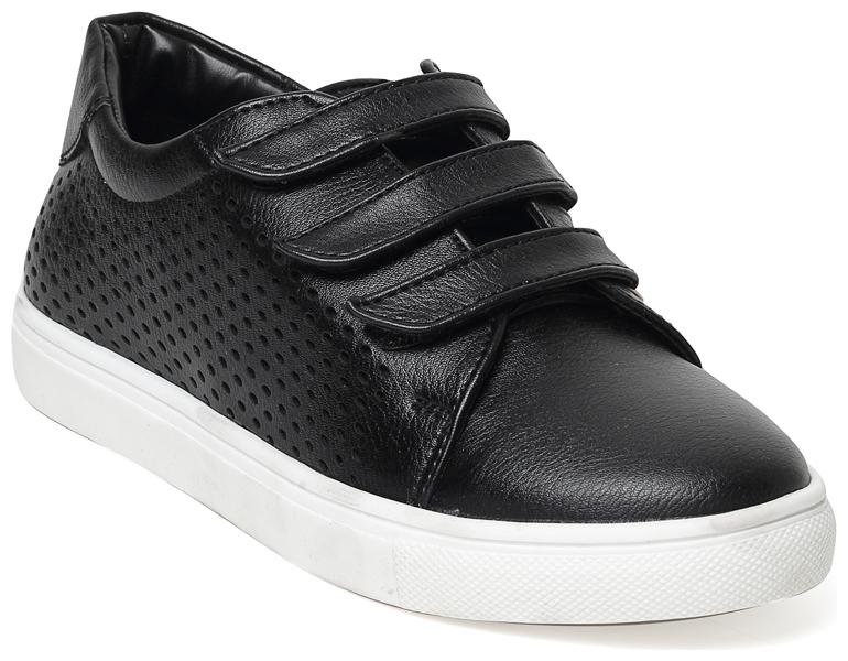 

Bruno Manetti Women Black Faux Leather Sneakers