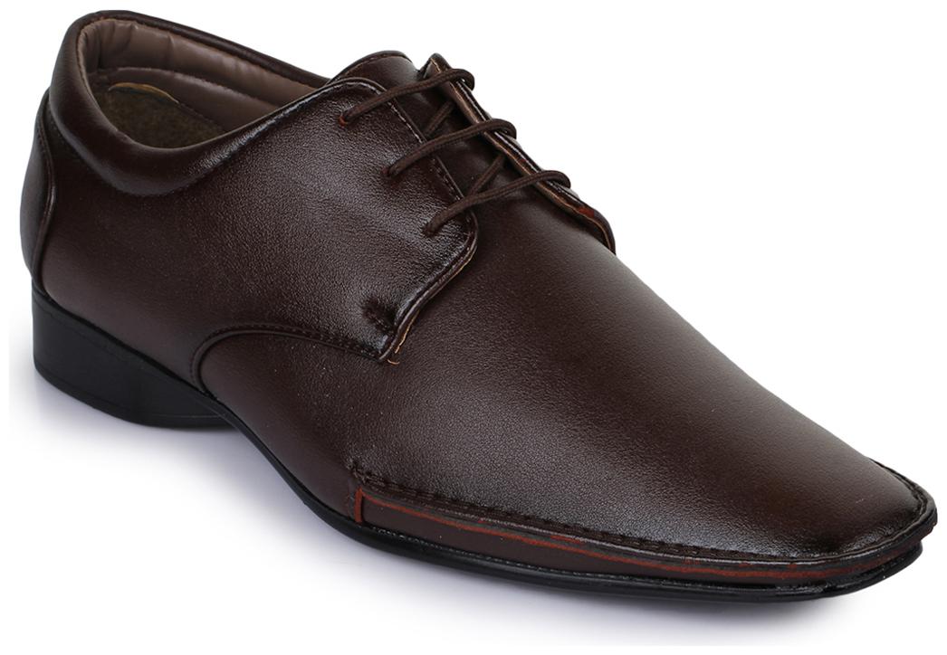 

Bruno Manetti Men Brown Synthetic Leather Formal Shoes