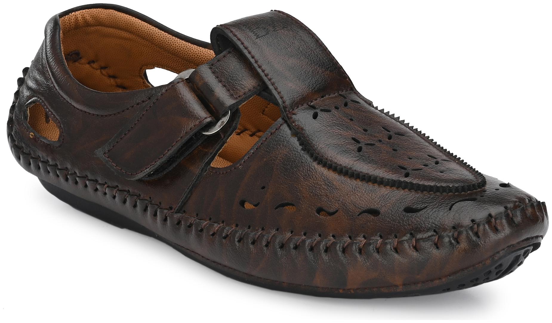 

BUCIK Men Brown Sandals