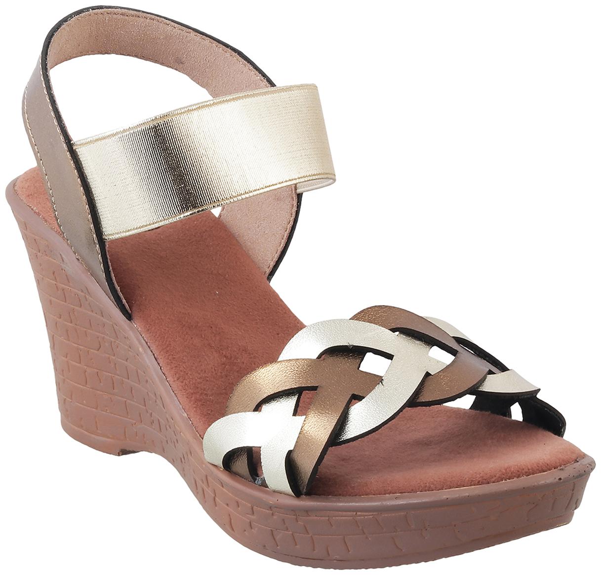 

Catwalk Women Brown Wedges