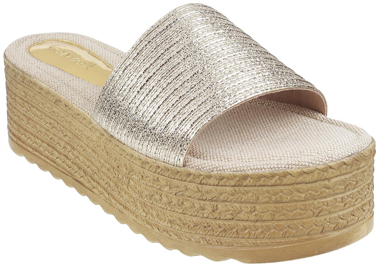 

Catwalk Women Silver Wedges
