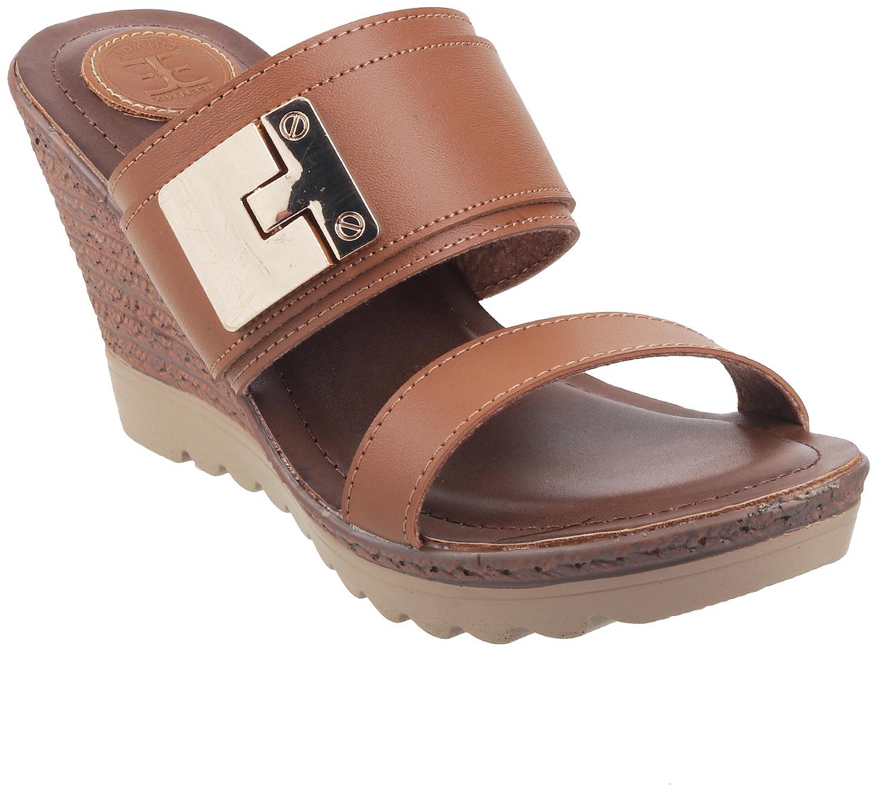 

Catwalk Women Brown Wedges