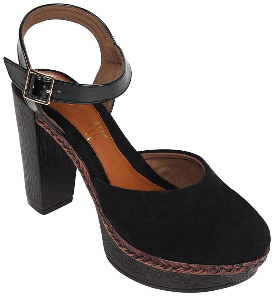 

Catwalk Women Black Pumps