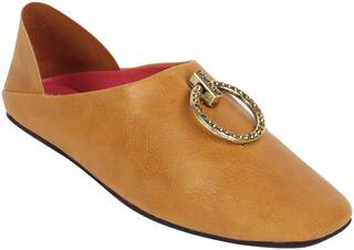 Catwalk Square Toe Bellies For Women ( Yellow )